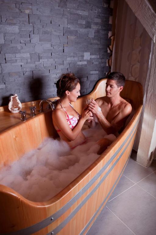 Fabrika Hotel Humpolec Ngoại thất bức ảnh